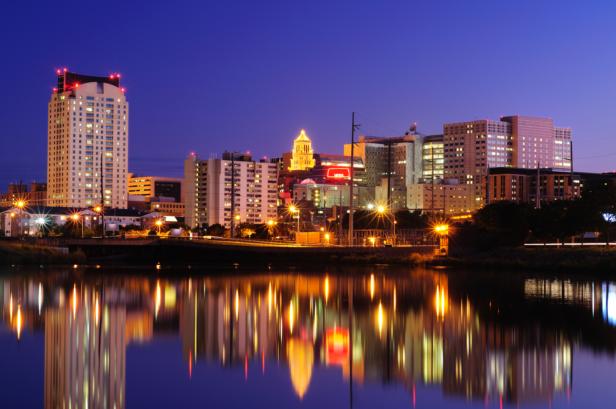 Rochester MInnesota Skyline At Dusk - Travel Nursing Central BlogTravel ...